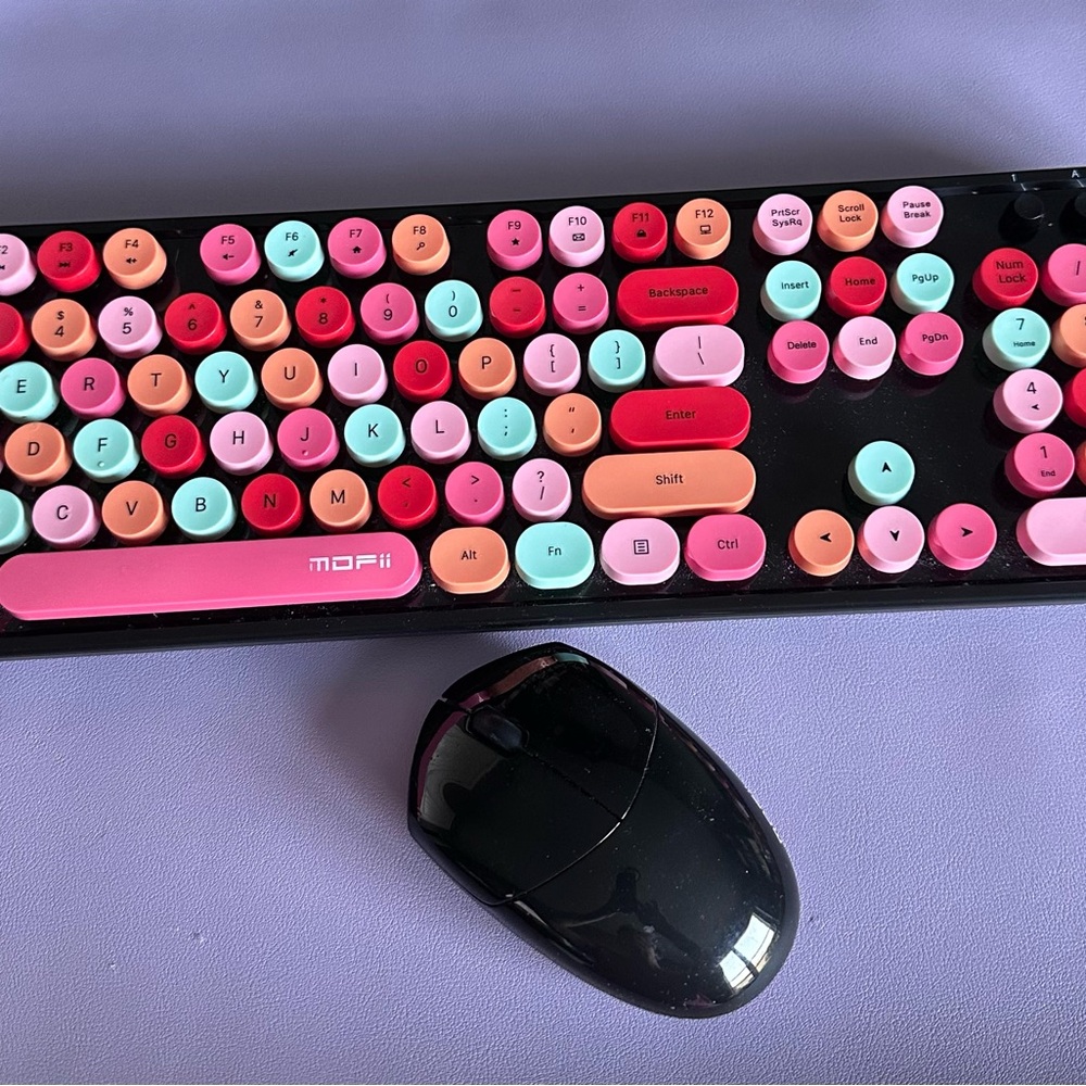 Pink Multi Retro Round-Key Wireless Keyboard - Picture 2 of 2